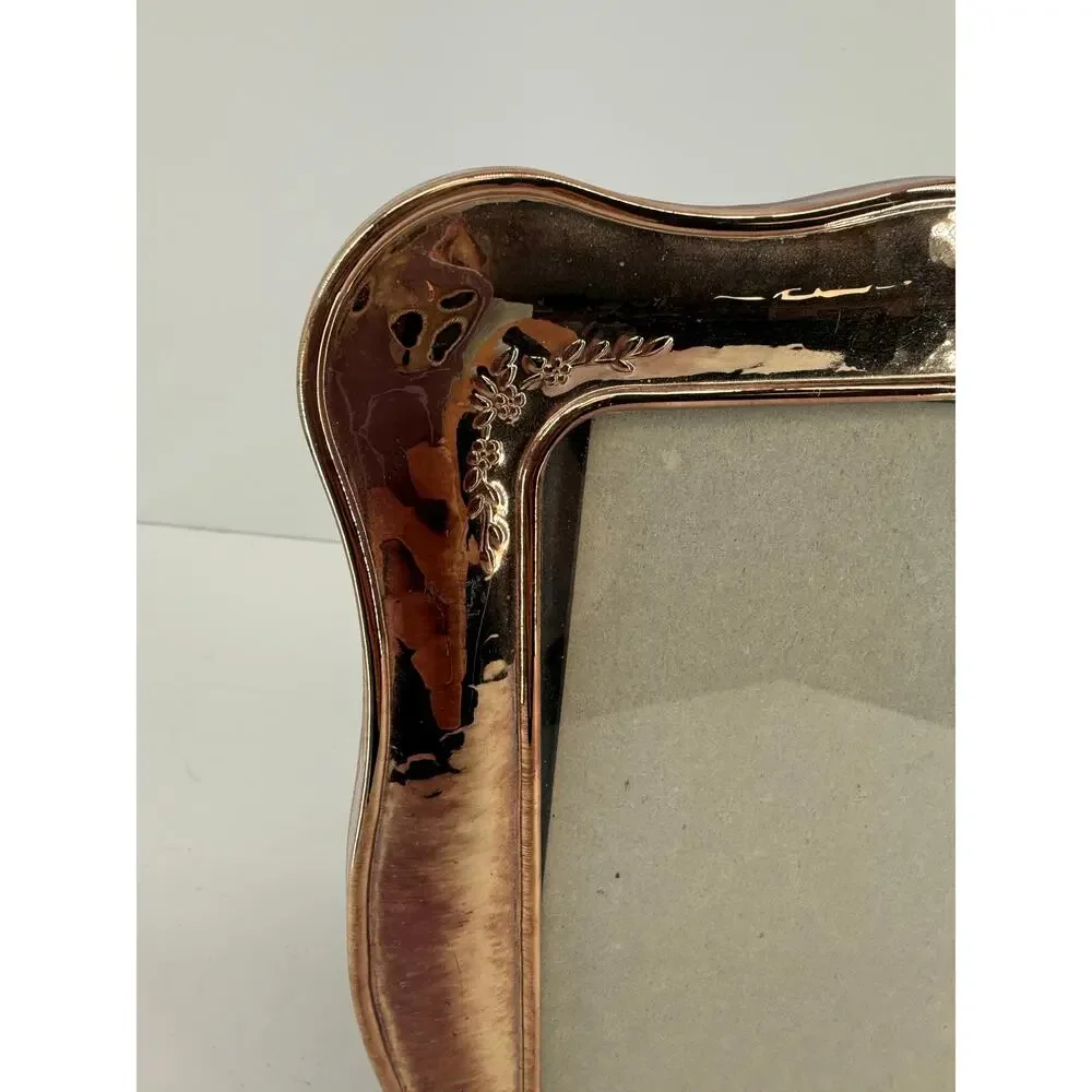 Rose Gold Tone 5x7 Picture Frame Wavy Scalloped Floral Accent Tabletop Decor